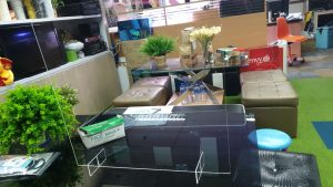 Workplace Anti Spray Acrylic Protective Isolated Plastic Desk Board